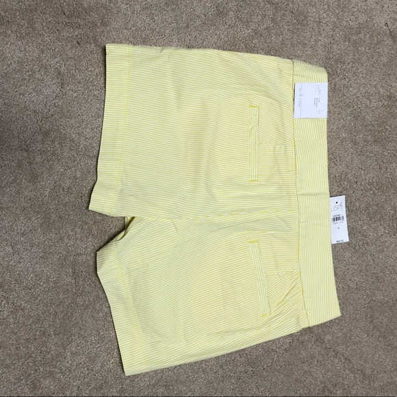 Ann Taylor Loft Riviera Shorts 4 Yellow Seersucker - Picture 3 of 4